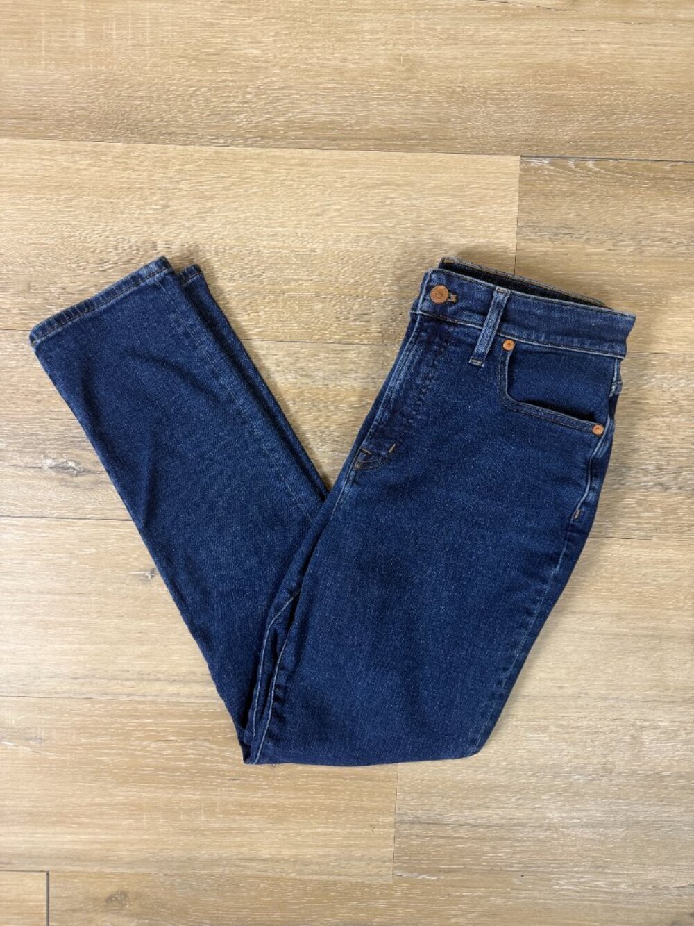Madewell Curvy Perfect Vintage Dark Wash High Rise Slim Straight Jeans | 29 - Picture 4 of 7